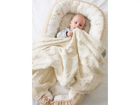 Kötött babatakaró: az egyik legfontosabb holmi az őszi-téli hónapokban