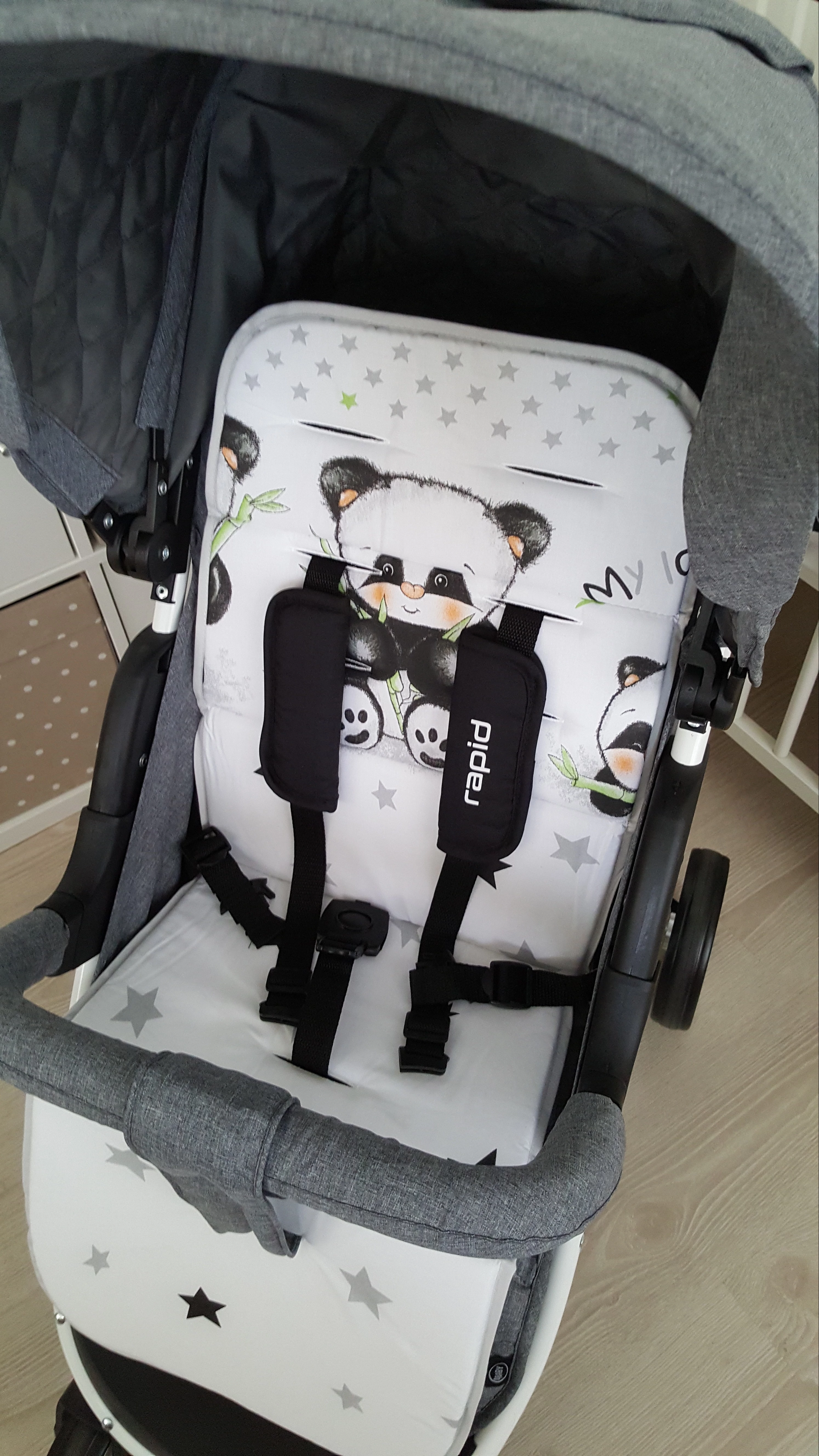 Babakocsi betét Panda Banda