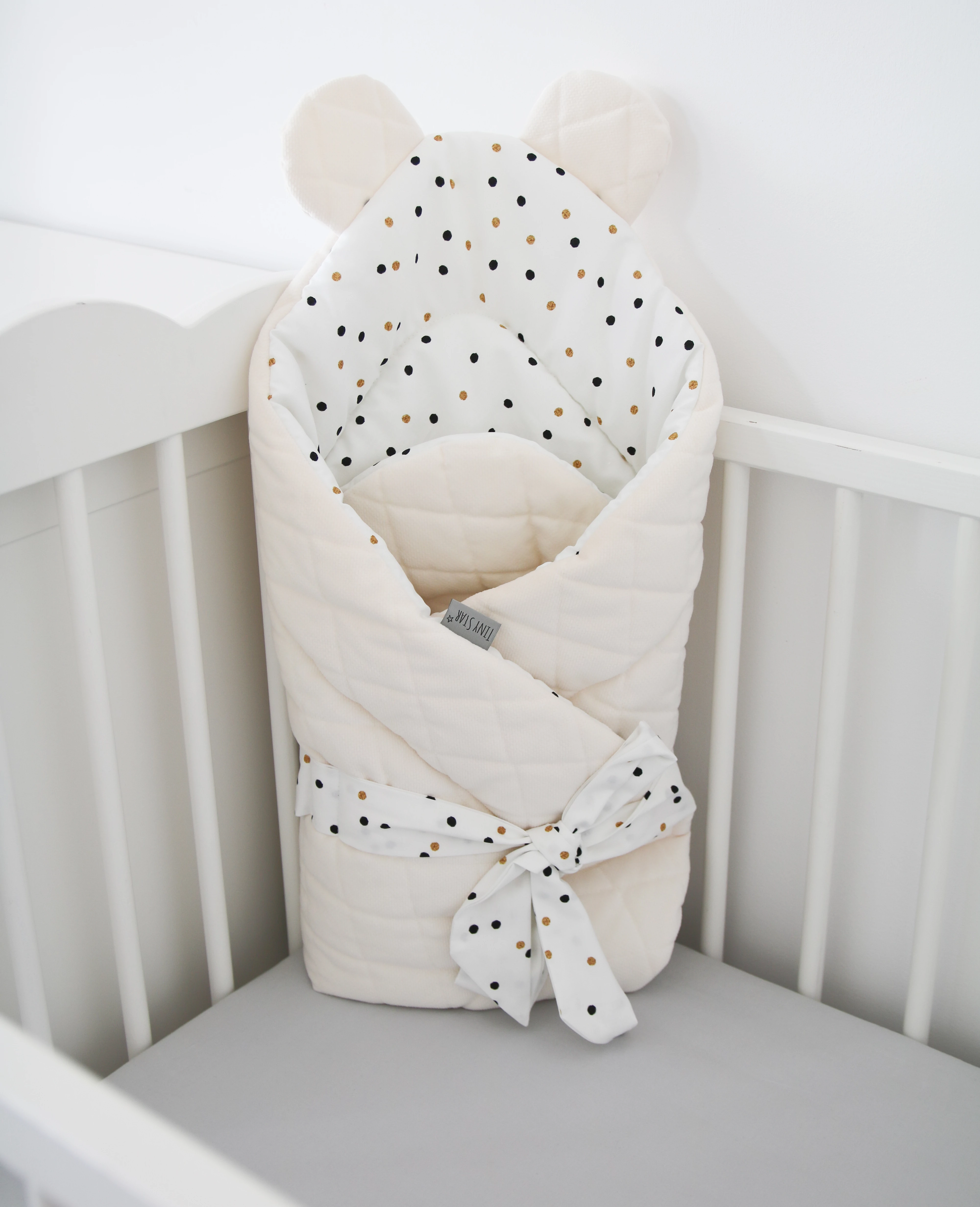 Prémium Baby Wrap újszülött macifüles pólya Konfetti krémmel